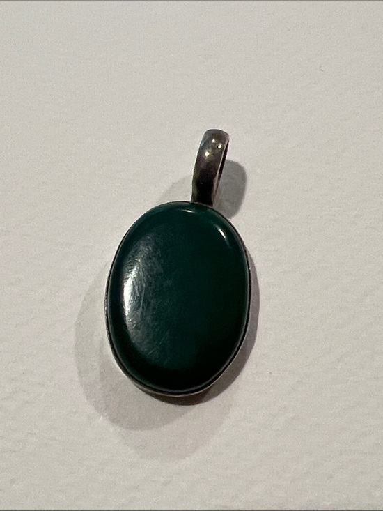 Jewelry - Sterling Silver Green Oval Stone Pendant - Women Jewelry